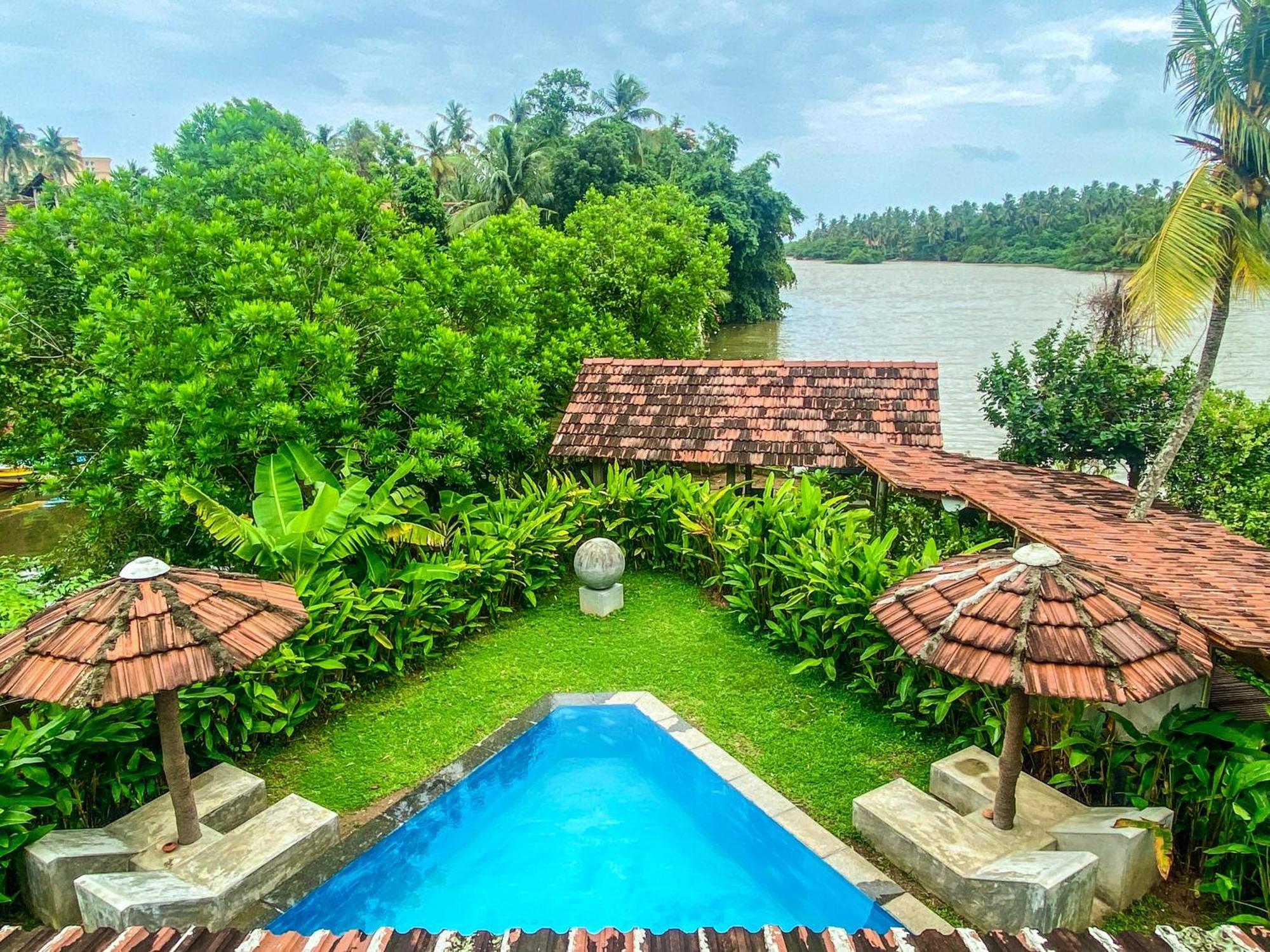 Waterland Hotel Negombo Exterior photo